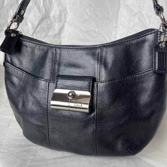 Preloved Vintage y2k Coach Mini Hobo Leather Shoulder Bag - Picture 3 of 16